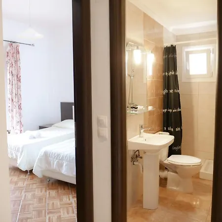 Zeus Throne Family Ap. Apart-hotel *